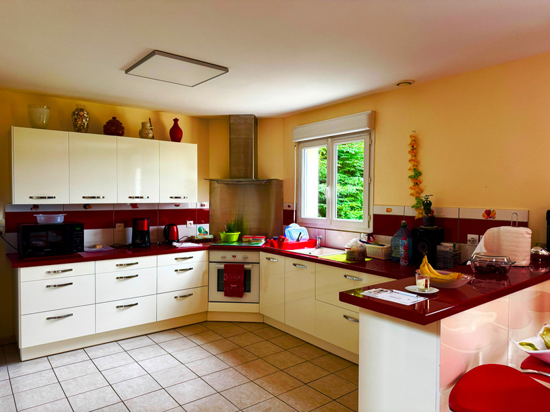 French property for sale in Saint-Calais-du-Désert, Mayenne - €209,677 - photo 3