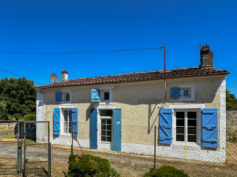 Maison à vendre à Saint-Ouen-la-Thène, Charente-Maritime - 139.999 € - photo 1