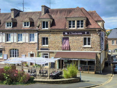 Commerce à vendre à Pont-d'Ouilly, Calvados, Basse-Normandie, avec Leggett Immobilier