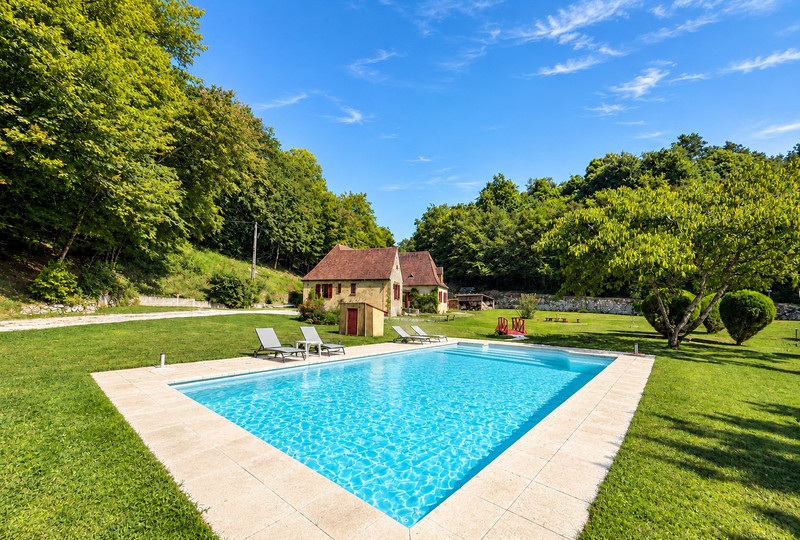 French property for sale in Castels et Bézenac, Dordogne - €373,000 - photo 1