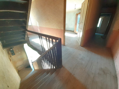 French property for sale in Lanuéjouls, Aveyron - €160,000 - photo 2