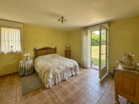 Maison à vendre à Brizambourg, Charente-Maritime - 349.950 € - photo 12