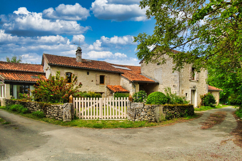 Maison à vendre à Brantôme en Périgord, Dordogne - 280 000 € - photo 1