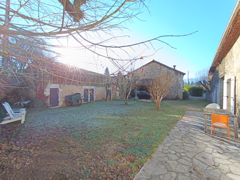 French property for sale in Antonne-et-Trigonant, Dordogne - €215,000 - photo 3