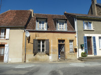 Maison à vendre à Chéniers, Creuse - 26 600 € - photo 1