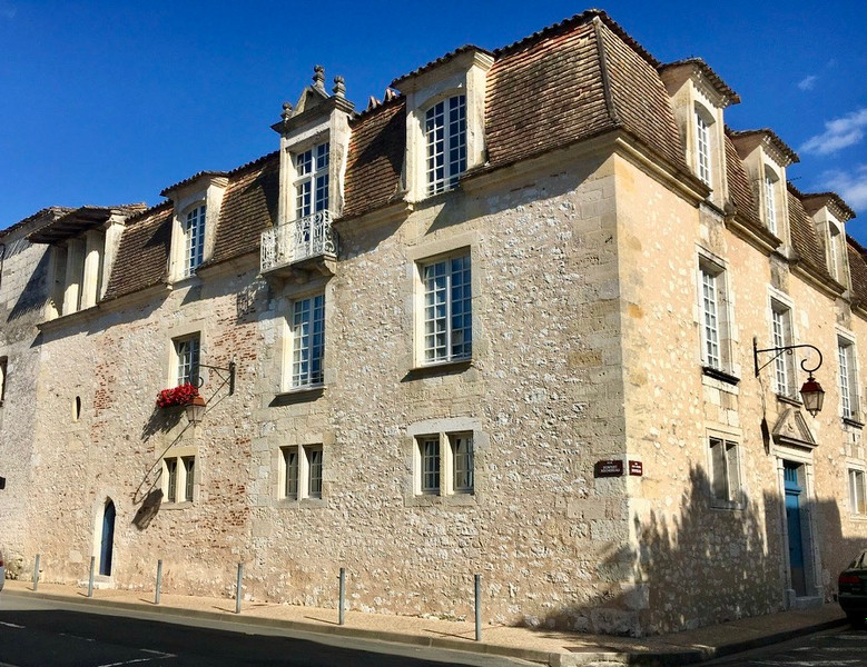 French property for sale in Sainte-Foy-la-Grande, Gironde - €187,250 - photo 0