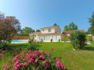 French property for sale in Coutras, Gironde - €795,000 - photo 9