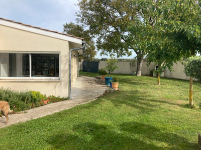 French property for sale in Moulis-en-Médoc, Gironde - €500,000 - photo 1