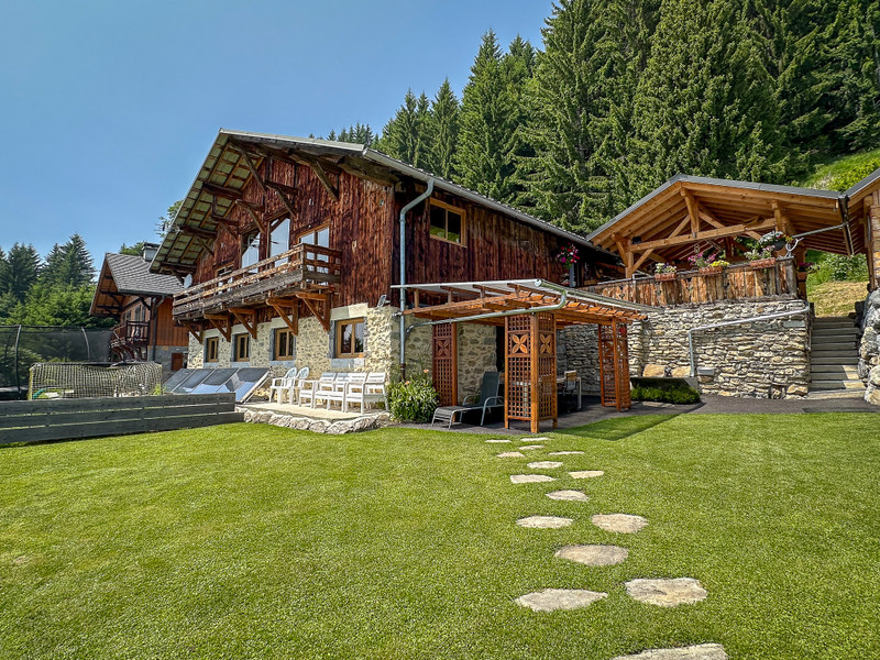 Ski property for sale in Samoens - €1,050,000 - photo 11