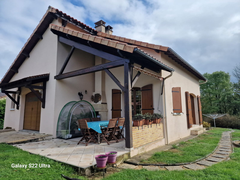 Maison à vendre à Nontron, Dordogne - 222 000 € - photo 1