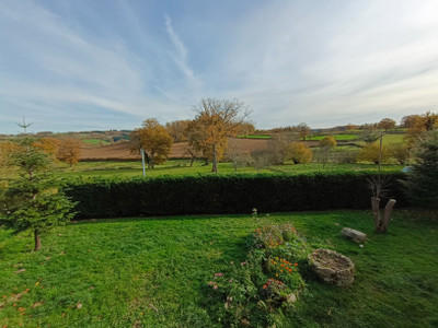 French property for sale in Auzances, Creuse - €139,900 - photo 6