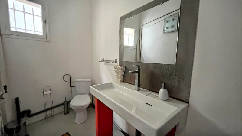 French property for sale in Avignon, Vaucluse - €67,000 - photo 3