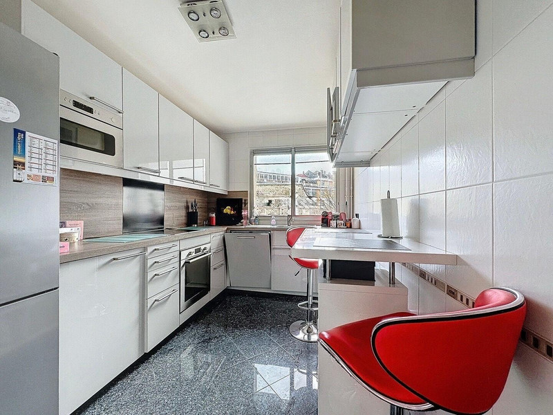 French property for sale in Paris 19e Arrondissement, Paris - €850,000 - photo 1