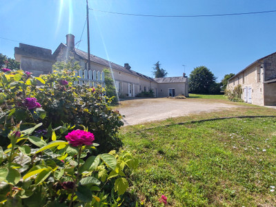 Maison à vendre à Saint-Gervais-les-Trois-Clochers, Vienne, Poitou-Charentes, avec Leggett Immobilier