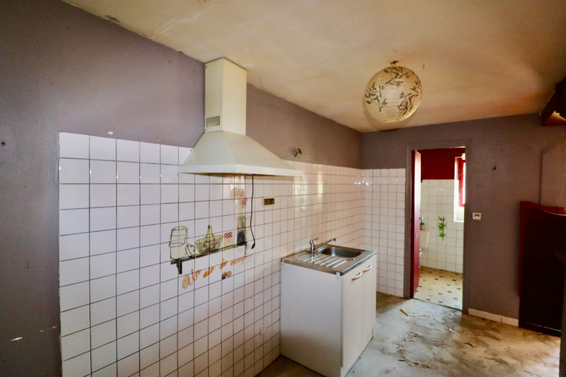 French property for sale in Écuras, Charente - €77,000 - photo 4