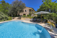 Maison à vendre à Saint-Saturnin-lès-Apt, Vaucluse - 875.000 € - photo 2
