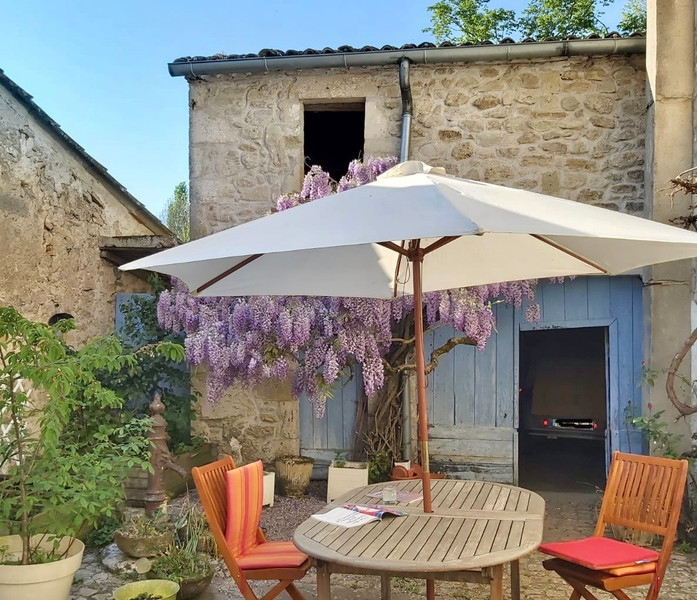 French property for sale in Saint-Méard-de-Gurçon, Dordogne - €250,000 - photo 2