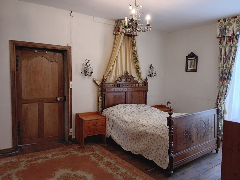 French property for sale in Civray, Vienne - €249,950 - photo 7