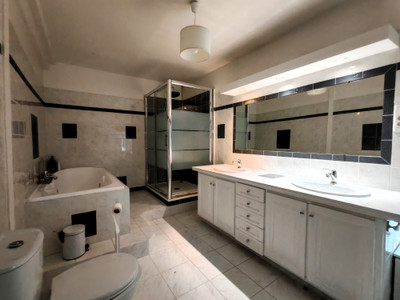 French property for sale in Villefagnan, Charente - €475,000 - photo 5