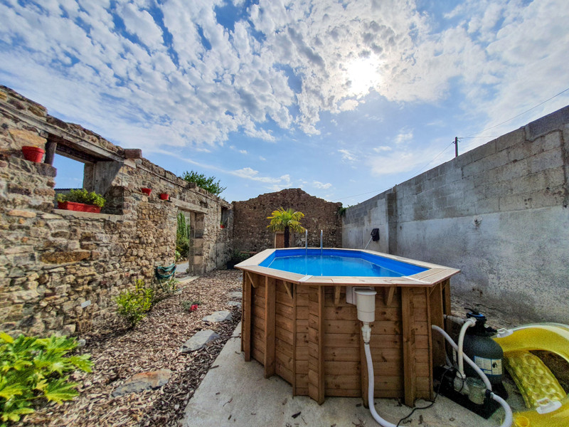 French property for sale in Hémonstoir, Côtes-d'Armor - €279,900 - photo 11