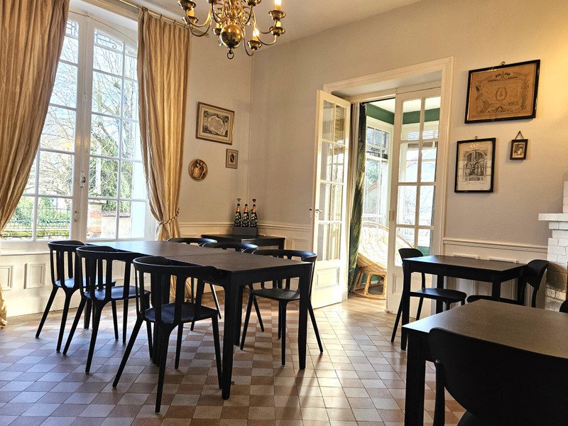 French property for sale in Cosne-d'Allier, Allier - €455,800 - photo 5