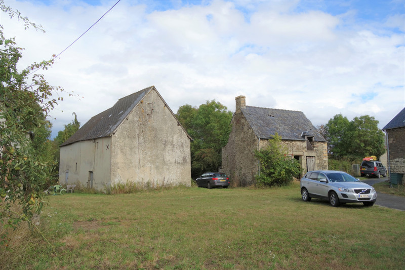 House for sale in PréenPail Mayenne Country 3 bedroom house