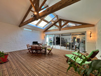 Maison à vendre à Jarnac, Charente - 218.000 € - photo 2