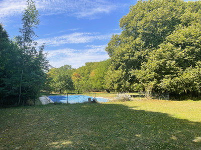 French property for sale in Luchapt, Vienne - €318,000 - photo 2