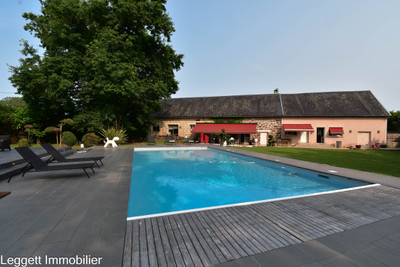 Maison à vendre à Saint-Pantaléon-de-Larche, Corrèze, Limousin, avec Leggett Immobilier