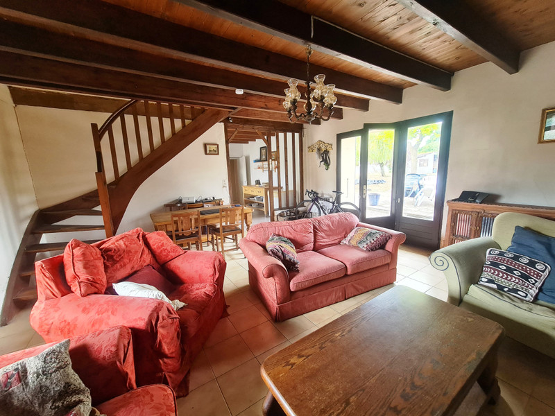 French property for sale in Triaize, Vendée - €199,800 - photo 2