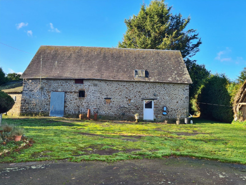 French property for sale in Juvigné, Mayenne - €237,700 - photo 9