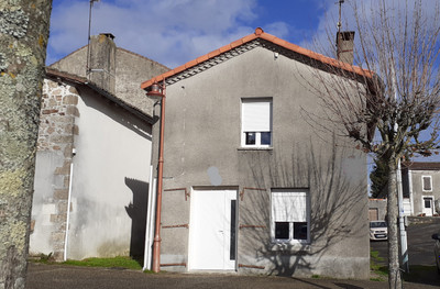 Maison à vendre à Brillac, Charente, Poitou-Charentes, avec Leggett Immobilier