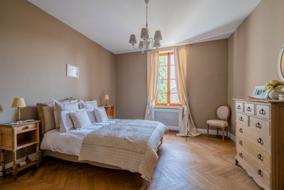 Elegant renovated 8-bed maison de maître with delightful garden and pool in a super, lively Minervois village.