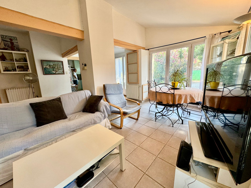 French property for sale in Six-Fours-les-Plages, Var - €670,000 - photo 6
