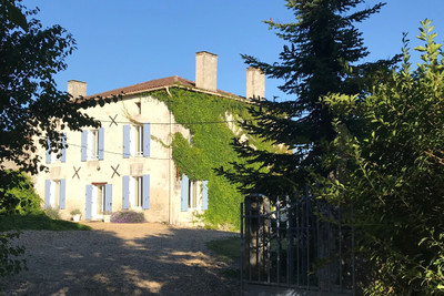 Maison à vendre à Bouteilles-Saint-Sébastien, Dordogne, Aquitaine, avec Leggett Immobilier
