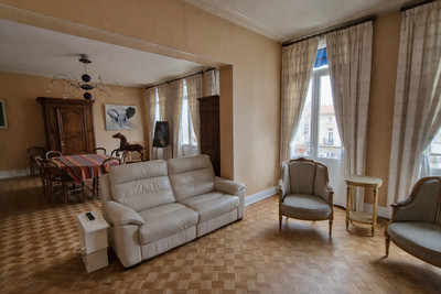 French property for sale in Castillon-la-Bataille, Gironde - €540,600 - photo 6