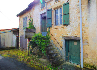 Maison à vendre à Couture-d'Argenson, Deux-Sèvres, Poitou-Charentes, avec Leggett Immobilier