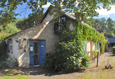 French property for sale in Mouliherne, Maine-et-Loire - €314,500 - photo 2