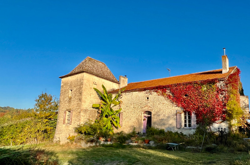 French property for sale in Duras, Lot-et-Garonne - €498,200 - photo 0