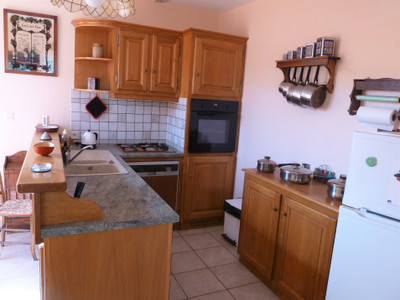 French property for sale in Auzances, Creuse - €103,296 - photo 5