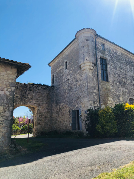 French property for sale in Frespech, Lot-et-Garonne - &#8364;997,500 - photo 2