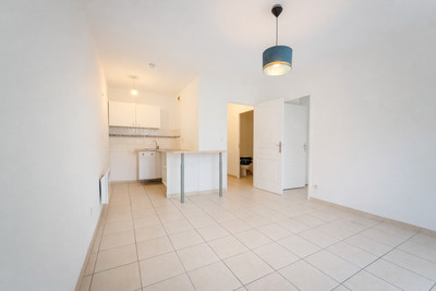 French property for sale in Béziers, Hérault - €110,000 - photo 3
