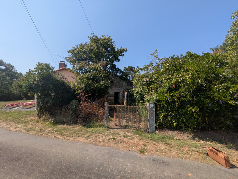 French property for sale in Les Châteliers, Deux-Sèvres - €109,000 - photo 4