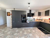 Appartement à vendre à Réalmont, Tarn - 290.000 € - photo 5