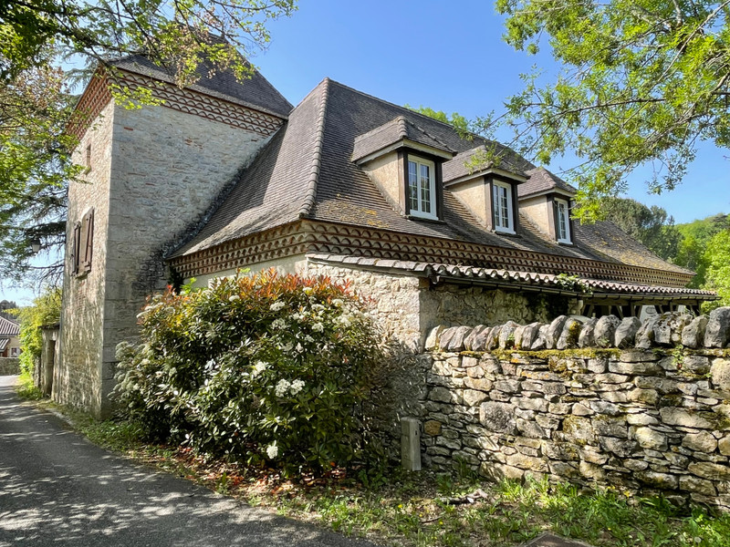 Propriété à vendre à Pradines, Lot - 425 000 €