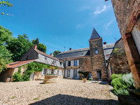 Maison à vendre à Theneuille, Allier - 1.100.000 € - photo 7