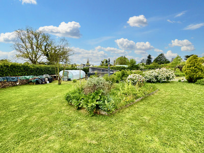 French property for sale in Landeleau, Finistère - €244,000 - photo 2