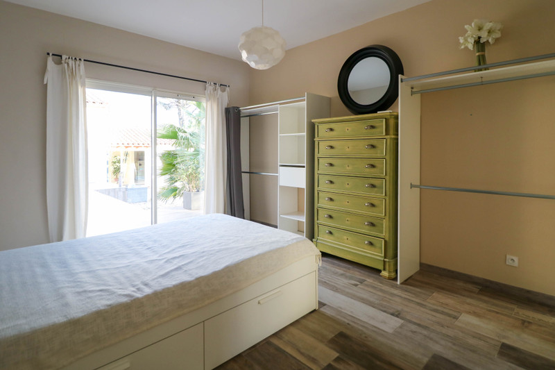 French property for sale in Castillon-du-Gard, Gard - €645,000 - photo 6