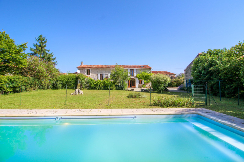 House in Souvigné Charente Beautiful stone house with swimming pool. France REF A07694