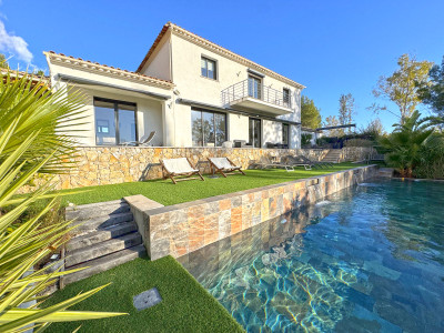 French property for sale in Grasse, Alpes-Maritimes - €1,690,000 - photo 1